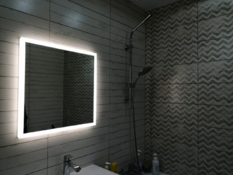 Зеркало с подсветкой для ванной комнаты Верона 45х45 см