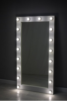 Зеркало гримерное с лампочками в белой рамке 160х80 см